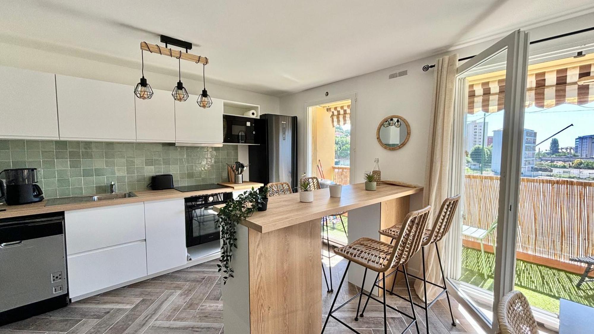 Modern & Cosy 3 Bedrooms Train Tramway Niza